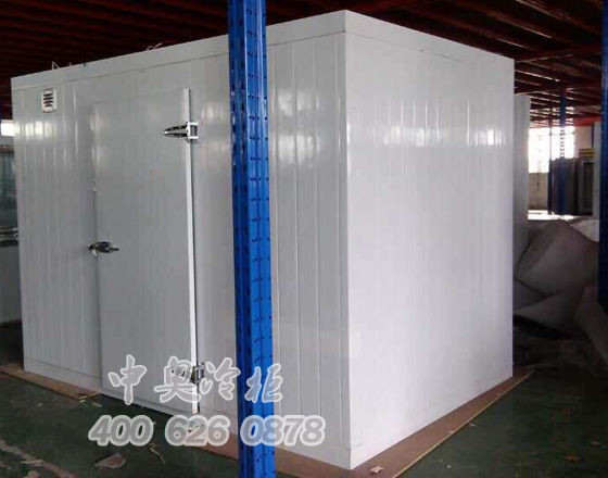 中奧冷柜廠家與北方餃子館冷庫(kù)合作案例2